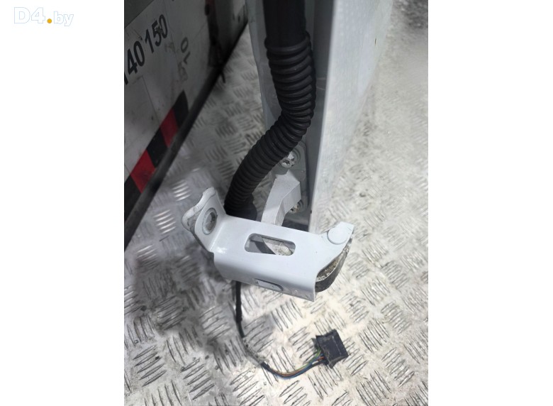 Петля двери задней левой к Dacia Logan 2008 г.