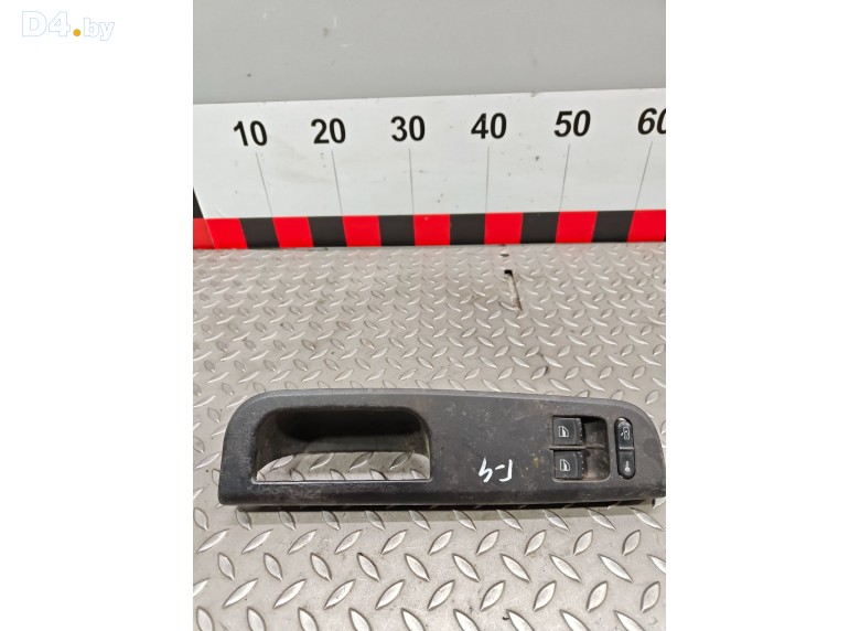 Блок управления стеклоподъемниками к Volkswagen Golf 2001 г.