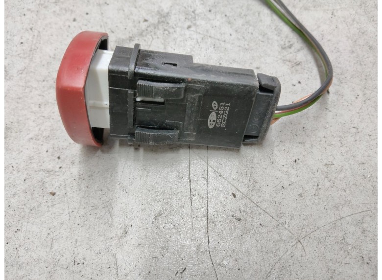 Кнопка аварийной сигнализации к Кнопка аварийной сигнализации к Renault Master 2006 г. Master