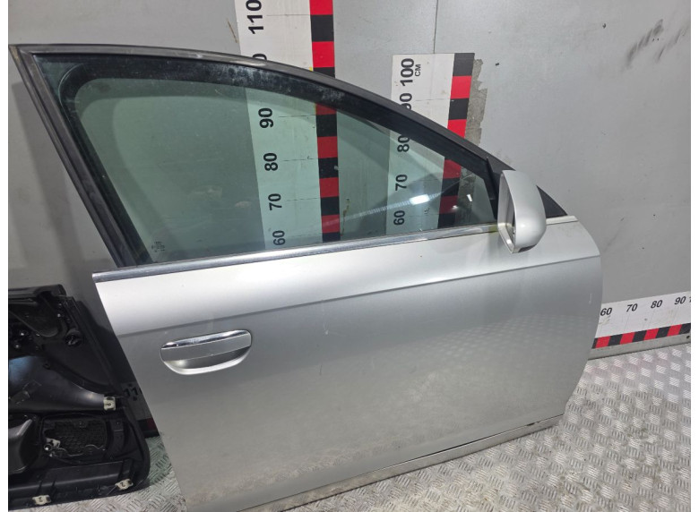 Замок двери передней правой к Audi A6, 2006г.