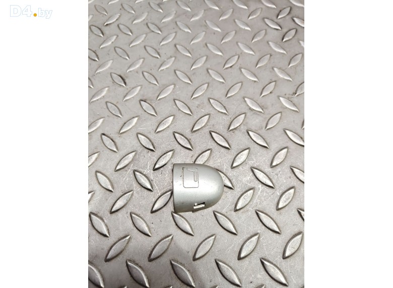 Колпачок (заглушка) ручки двери к Renault Scenic 2011 г.