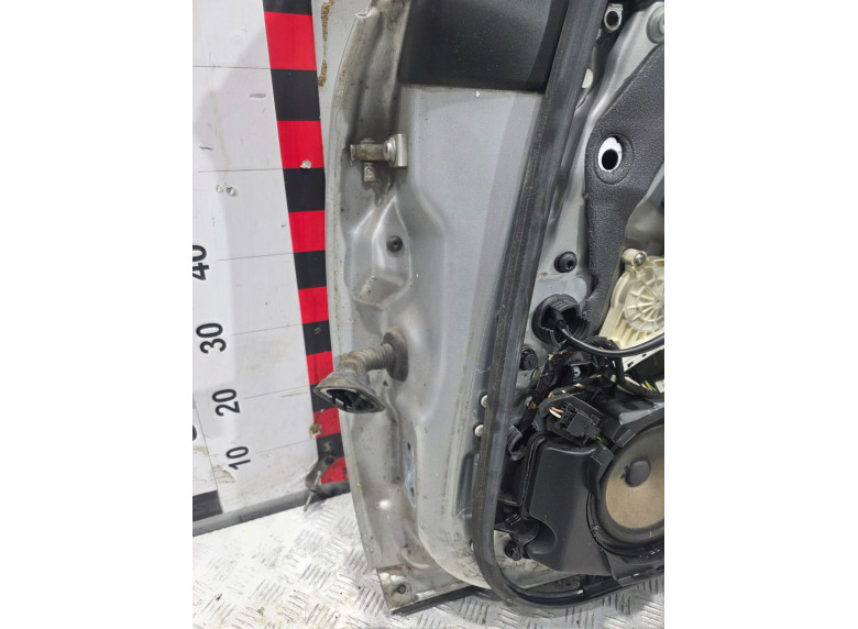 Дверь передняя правая к Audi A6, 2006г.