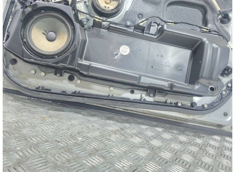 Дверь передняя правая к Audi A6, 2006г.