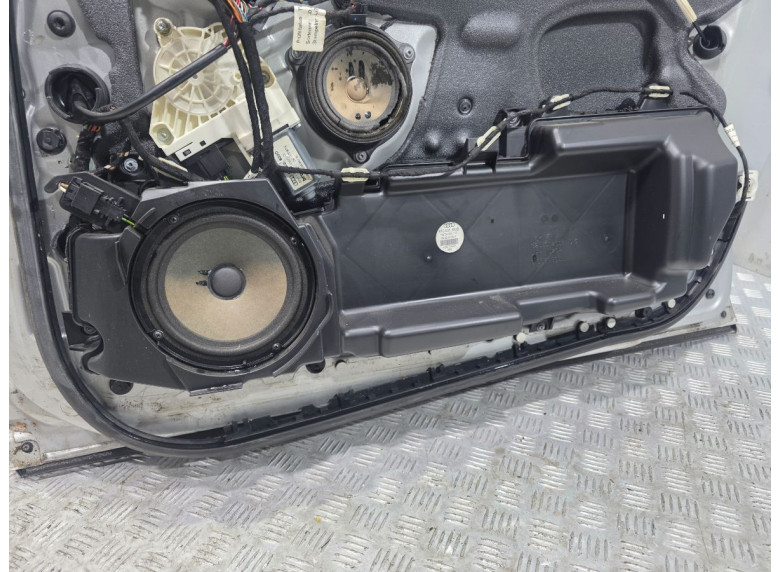 Динамик к Audi A6, 2006г.