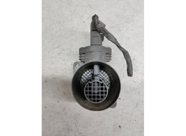 Расходомер воздуха к Volkswagen Passat, 2006г.