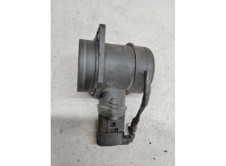 Расходомер воздуха к Volkswagen Passat, 2006г.