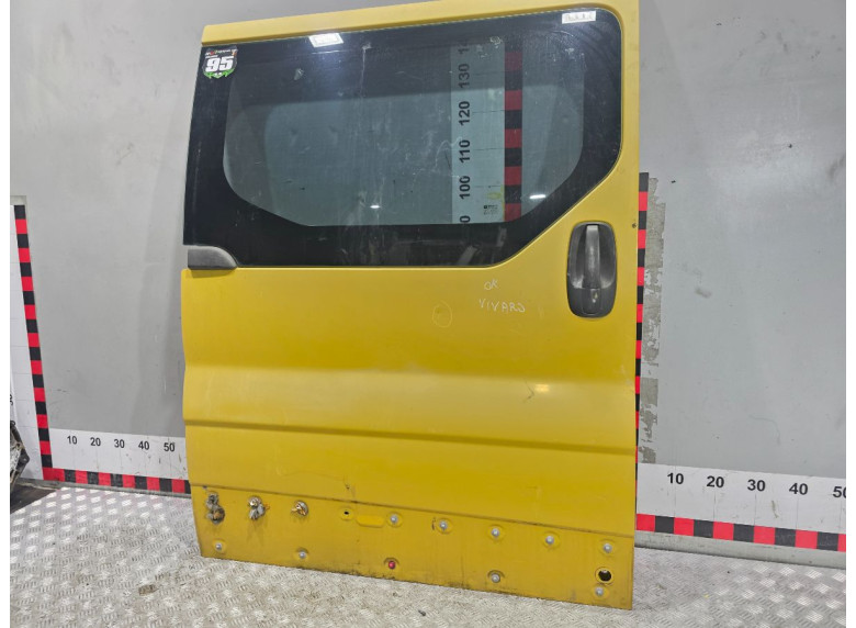 Дверь сдвижная правая к Opel Vivaro, 2004г.