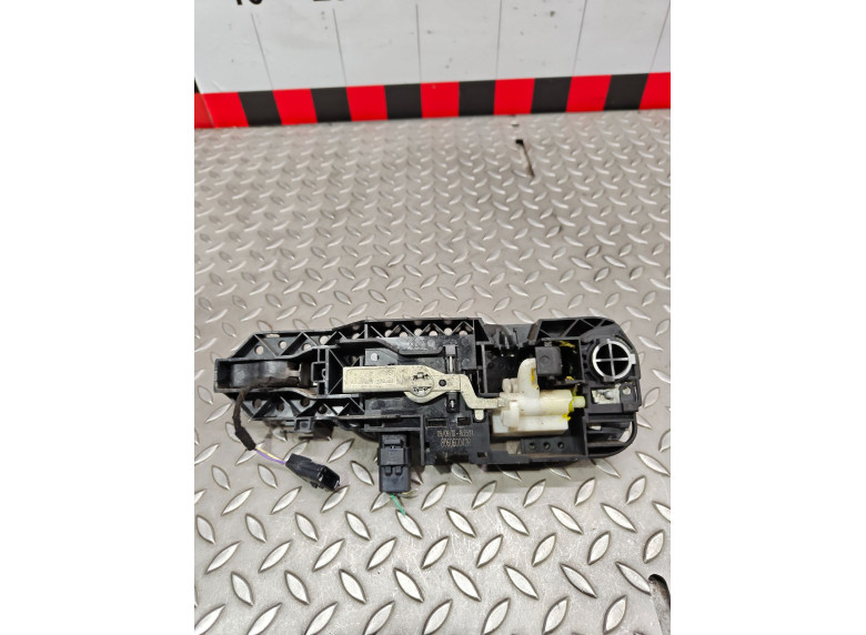 Ручка наружная передняя правая к Renault Scenic, 2010г.