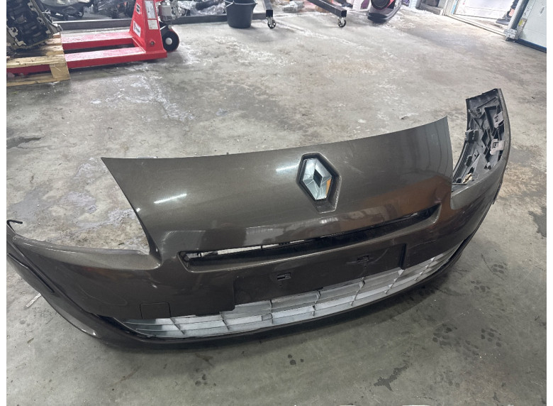 Бампер передний к Renault Grand Scenic, 2009г.