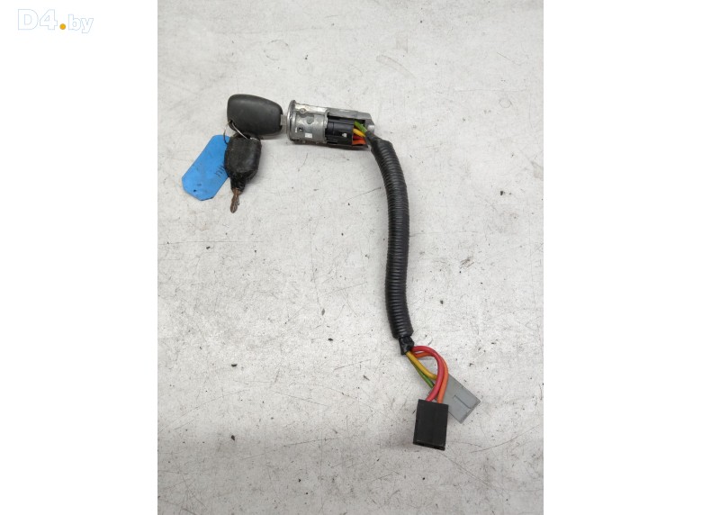 Замок зажигания к Renault Master 2006 г.