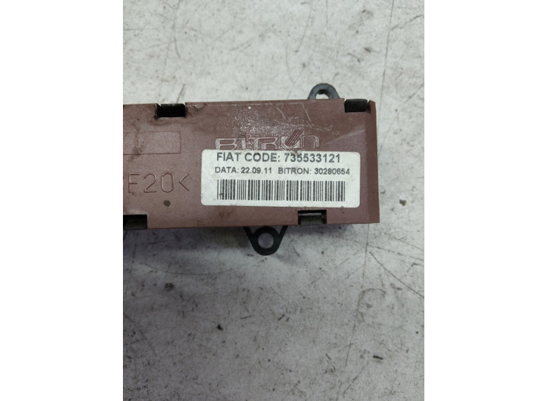 Кнопка аварийной сигнализации к Peugeot Boxer, 2011г.