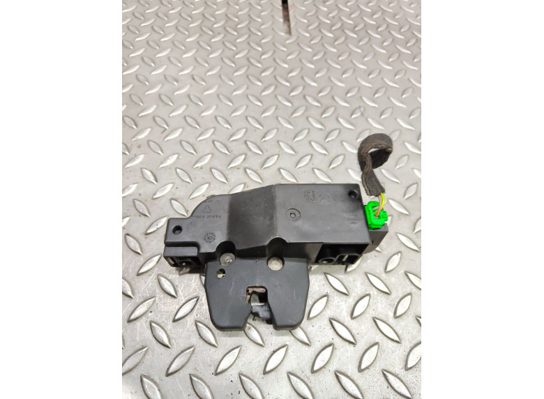 Замок багажника к Peugeot 607, 2004г.