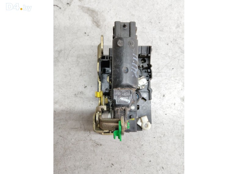 Замок двери передней правой к Renault Master 2006 г.