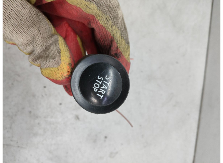 Кнопка запуска двигателя к Renault Megane, 2006г.