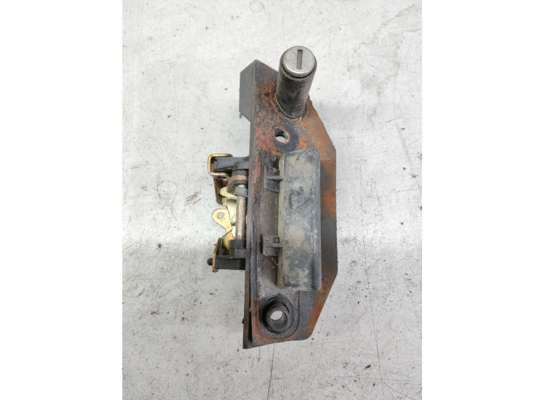 Ручка крышки багажника к Volkswagen Transporter, 1998г.