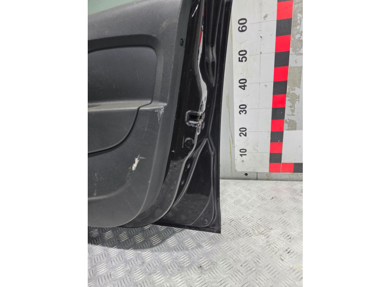 Дверь передняя правая к Dacia Logan, 2015г.