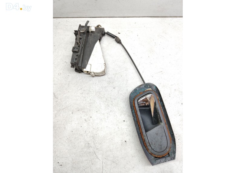 Замок двери передней правой к Volkswagen Sharan 2003 г.