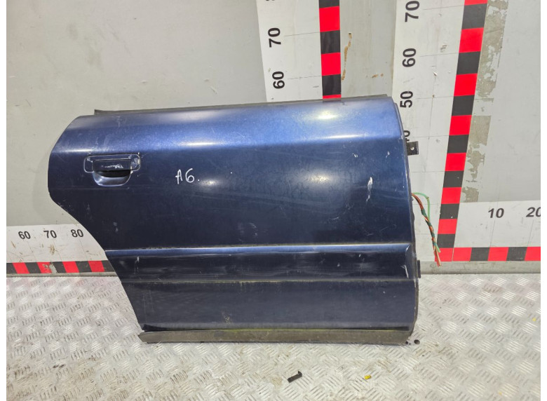 Дверь задняя правая к Audi A6, 1995г.