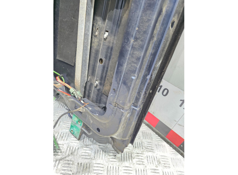 Дверь задняя правая к Audi A6, 1995г.