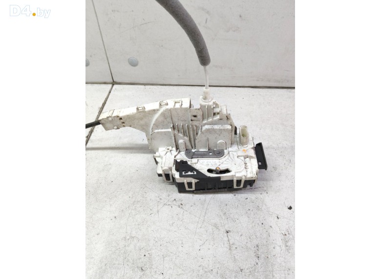 Замок двери передней левой к Mercedes Sprinter 2008 г.