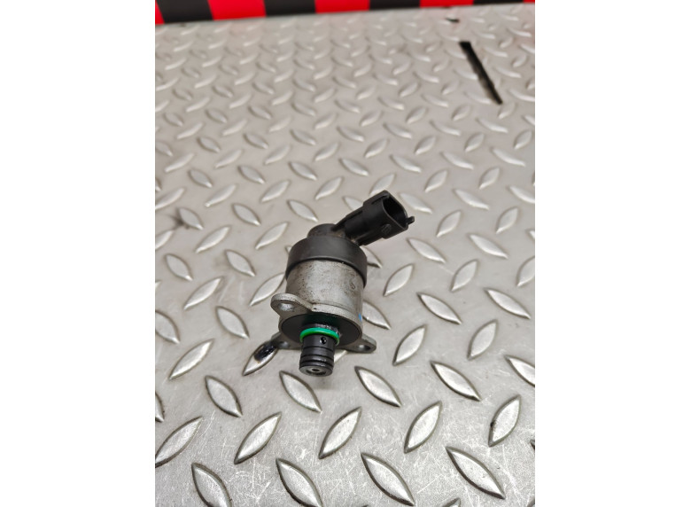 Регулятор давления топлива к Citroen C4, 2008г.