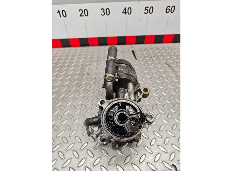 Корпус масляного фильтра к Citroen C5, 2010г.