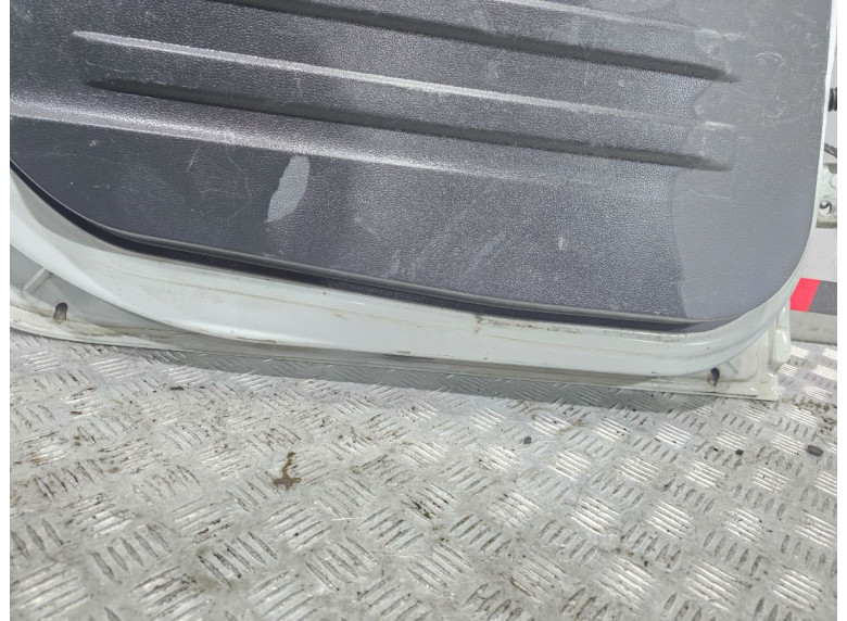 Дверь задняя левая к Dacia Logan, 2008г.