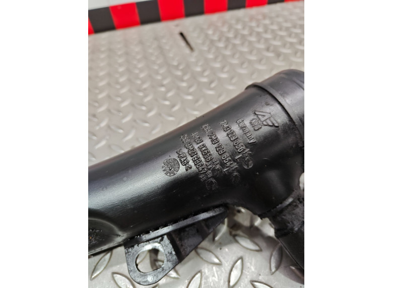 Патрубок турбины к Volkswagen Sharan, 2001г.