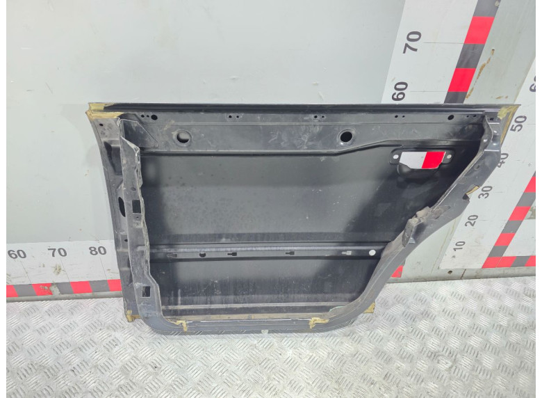 Дверь задняя правая к Audi A6, 1995г.