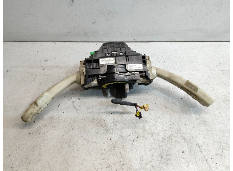 Переключатель подрулевой (стрекоза) к Volvo S80, 2008г.