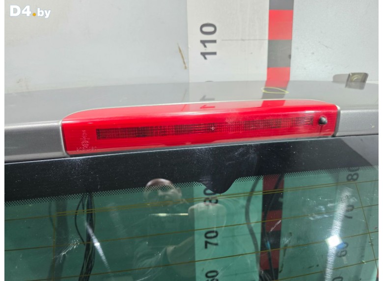 Стоп-сигнал к Renault GrandScenic 2010 г.