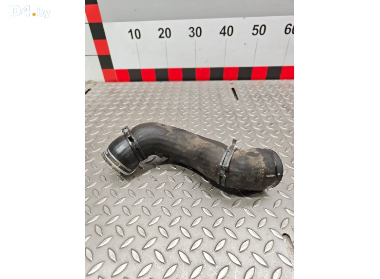 Патрубок интеркулера к Volkswagen Transporter 2000 г.