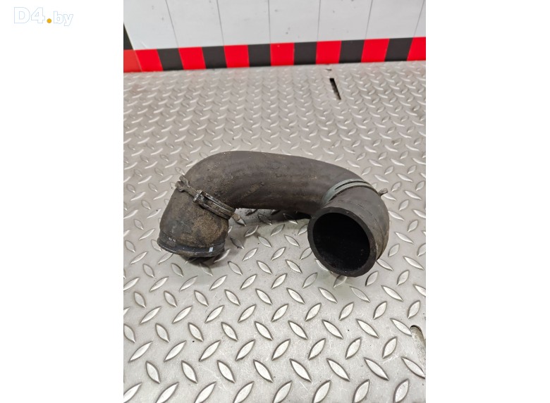 Патрубок интеркулера к Volkswagen Transporter 2000 г.