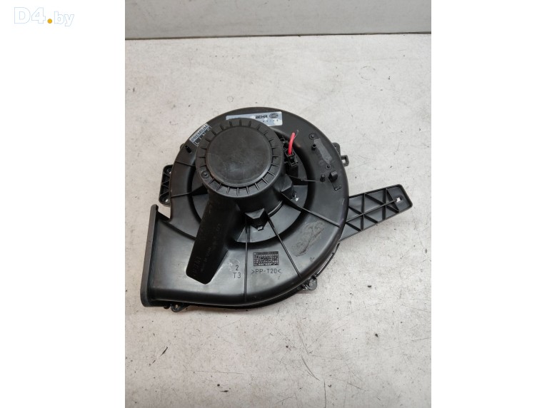 Моторчик печки к Seat Ibiza 2017 г.