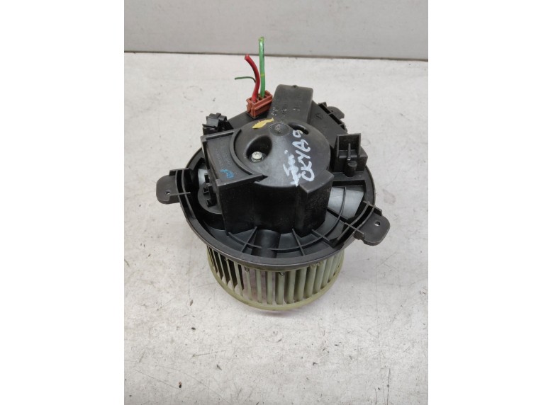 Моторчик печки к Моторчик печки к Citroen Jumpy 2001 г. Expert