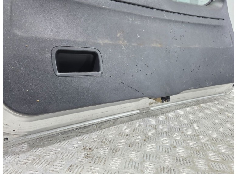 Крышка багажника (дверь 3-5) к Крышка багажника (дверь 3-5) к Mitsubishi SpaceStar 2003 г. Space Star