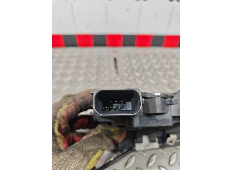 Замок двери задней правой к Замок двери задней правой к Peugeot Boxer 2008 г. Boxer