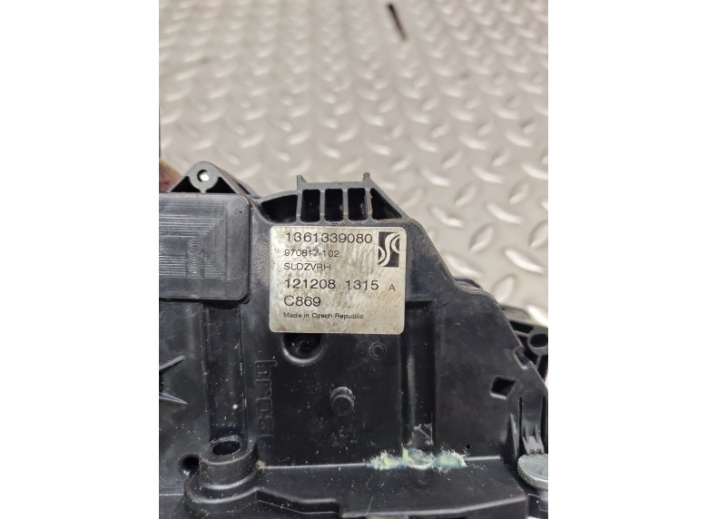 Замок двери сдвижной к Замок двери сдвижной к Peugeot Boxer 2008 г. Boxer