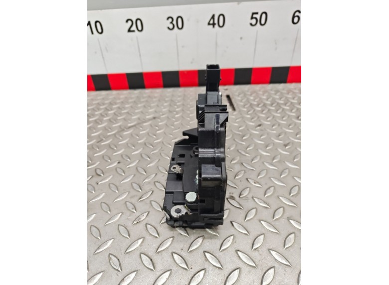 Замок двери сдвижной к Замок двери сдвижной к Peugeot Boxer 2008 г. Boxer