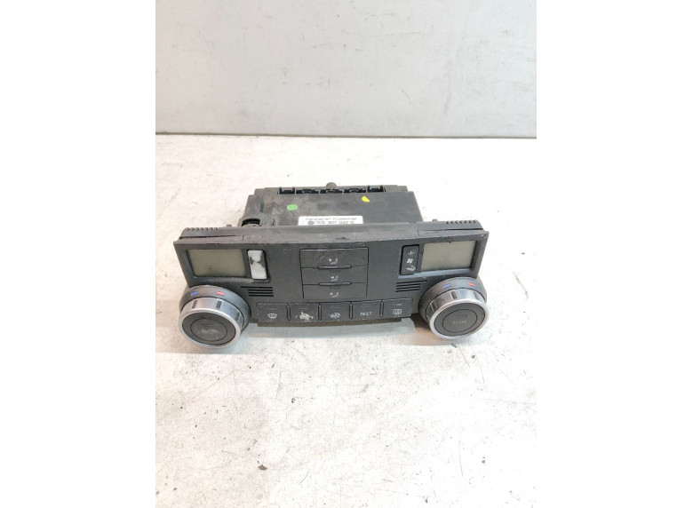 Блок управления печки/климат-контроля к Volkswagen Touareg, 2003г.