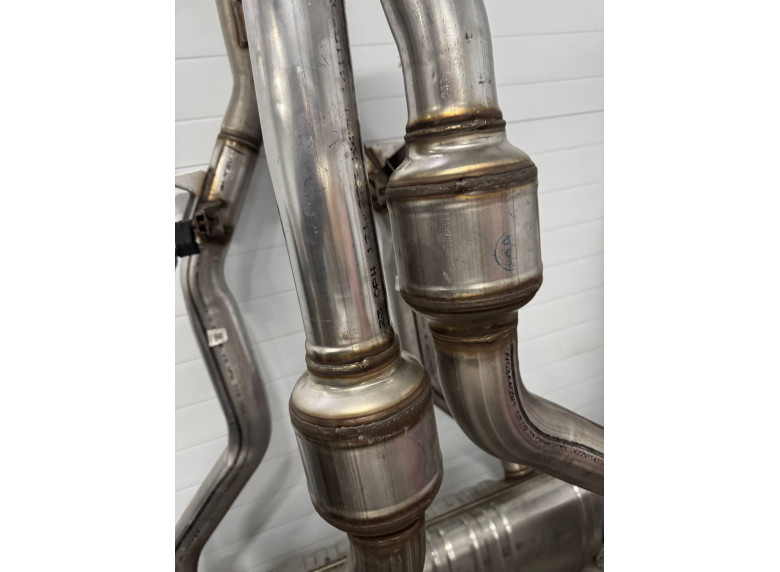 Глушитель к BMW XM G09, 2023г.