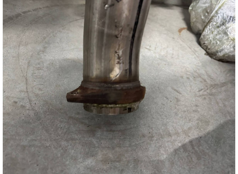 Глушитель к BMW XM G09, 2023г.