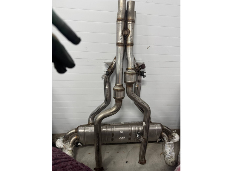 Глушитель к BMW XM G09, 2023г.