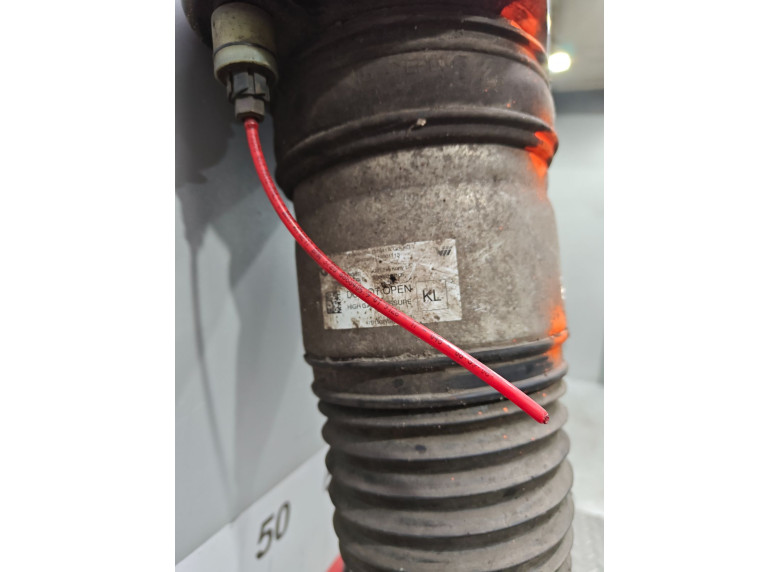 Пневмостойка задняя к BMW 5 G30/G31, 2017г.