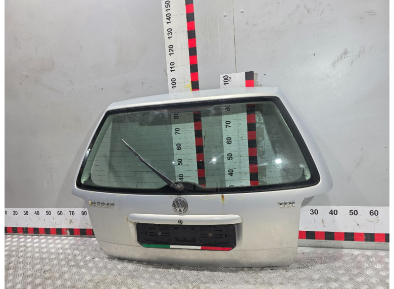 Моторчик заднего стеклоочистителя (дворника) к Volkswagen Passat, 1998г.