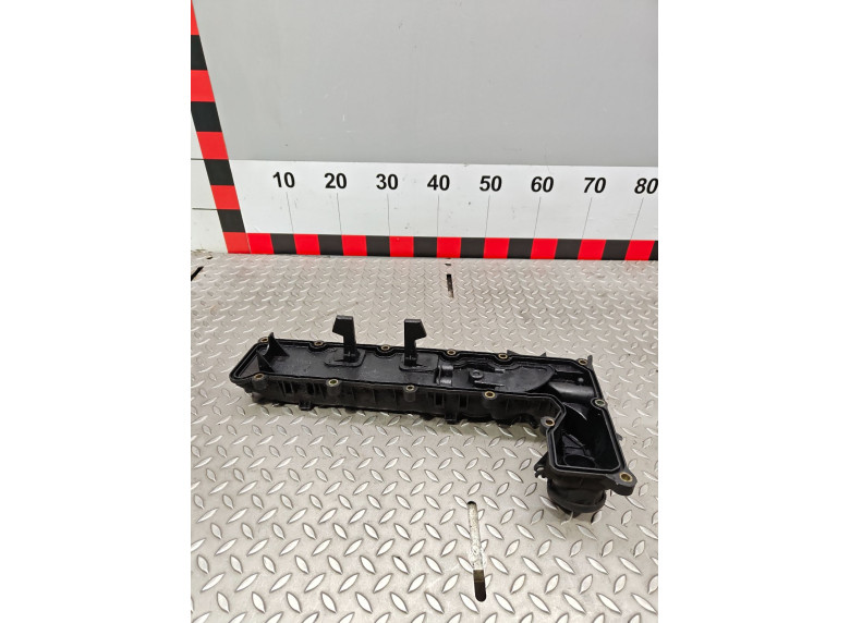 Клапанная крышка к Peugeot 807, 2003г.