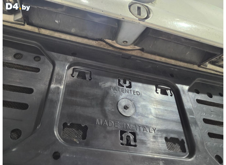 Ручка открывания багажника к Volkswagen Passat 1998 г.