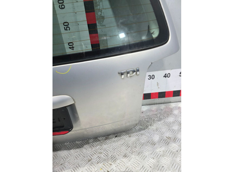 Крышка багажника (дверь 3-5) к Volkswagen Passat, 1998г.