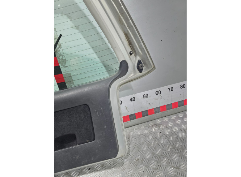 Крышка багажника (дверь 3-5) к Volkswagen Passat, 1998г.