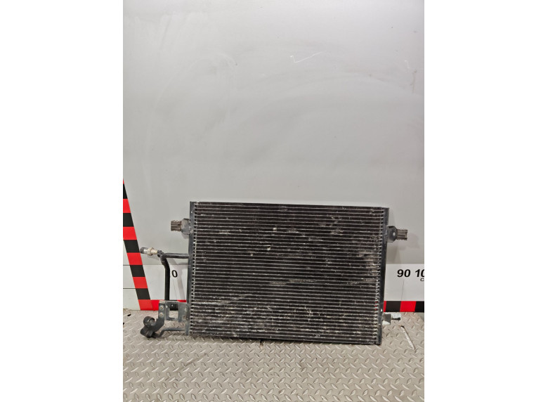 Радиатор (основной) к Volkswagen Passat, 2001г.